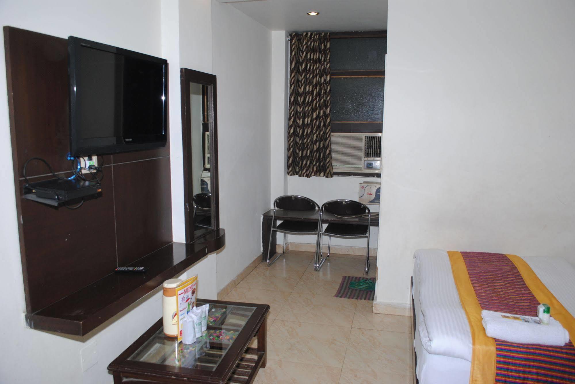 Hotel Seven Seas Inn Neu-Delhi Exterior foto
